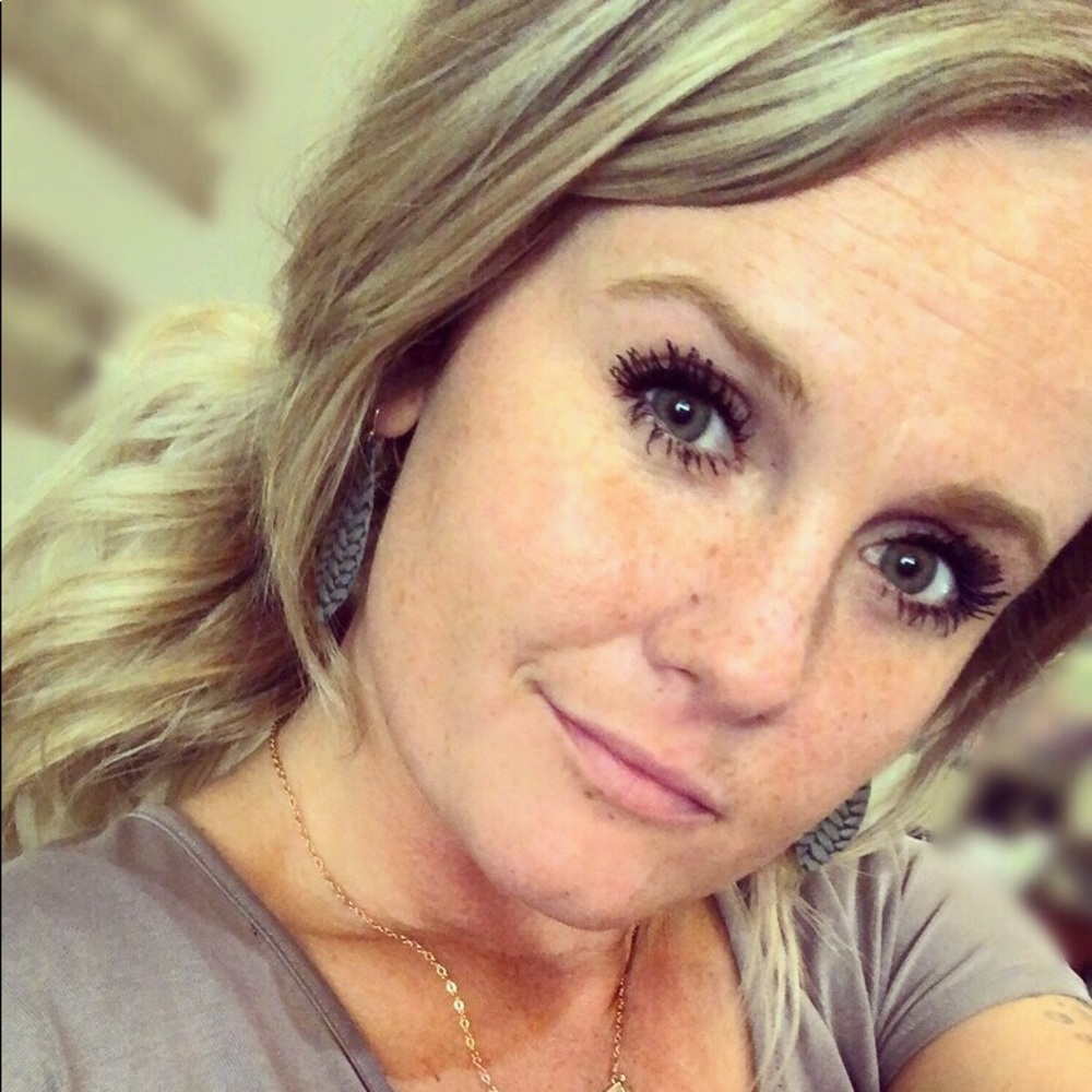 Meet your Posher, Sierra